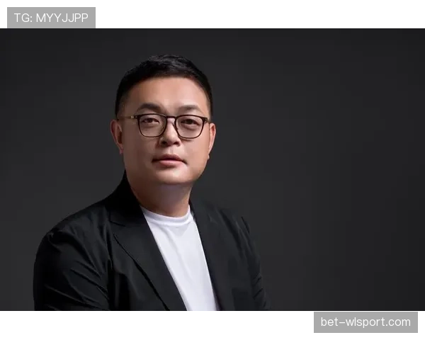高磊家的狗都比你我活得精致